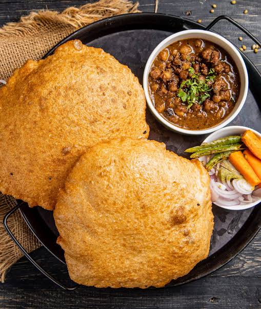 Paneer Chhole Bhature 